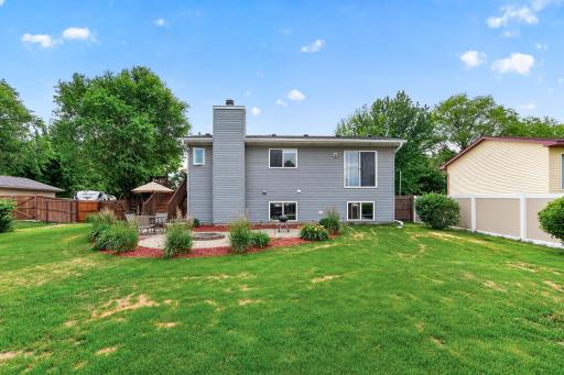 9442 Hale Avenue S, Cottage Grove, MN 55016