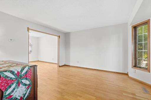 14130 Dearborn Path, Rosemount, MN 55068