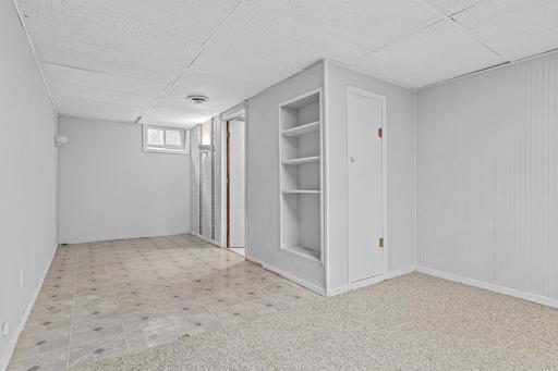 5555 Welcome Avenue N, Crystal, MN 55429