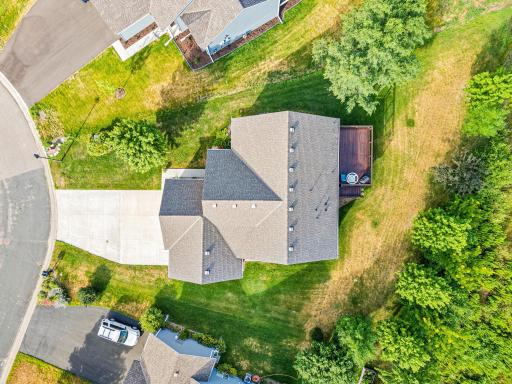 914 Prestwick Drive, Belle Plaine, MN 56011
