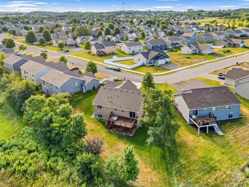 914 Prestwick Drive, Belle Plaine, MN 56011