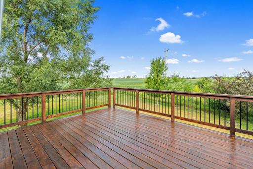 914 Prestwick Drive, Belle Plaine, MN 56011
