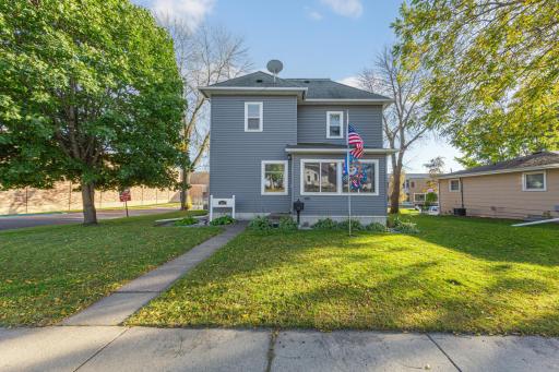 212 Boulevard Avenue NE, Montgomery, MN 56069