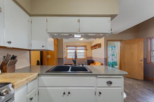 212 Boulevard Avenue NE, Montgomery, MN 56069