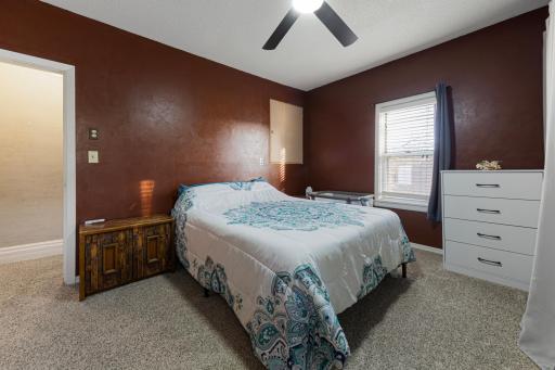212 Boulevard Avenue NE, Montgomery, MN 56069