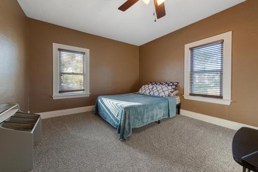 212 Boulevard Avenue NE, Montgomery, MN 56069