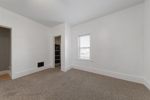 212 Boulevard Avenue NE, Montgomery, MN 56069