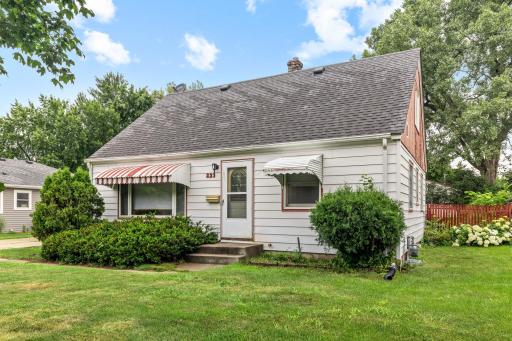 823 Oakwood Drive, Anoka, MN 55303