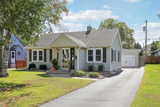 Long driveway provides plenty of parking!