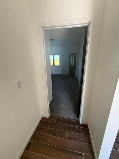 Master Bedroom: Entrance