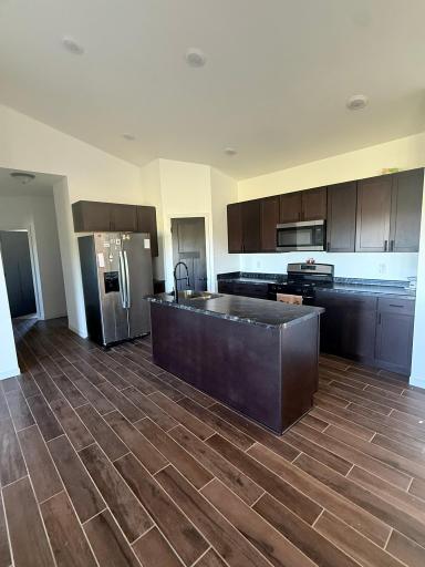Kitchen: Stainless Appliances