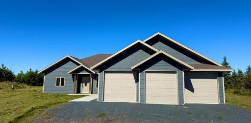 2158 Fighting Sioux Loop NW, Baudette, MN 56623