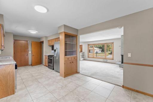 7001 Grimes Avenue N, Brooklyn Center, MN 55429