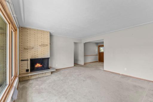 7001 Grimes Avenue N, Brooklyn Center, MN 55429