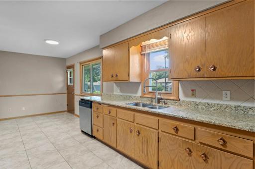 7001 Grimes Avenue N, Brooklyn Center, MN 55429