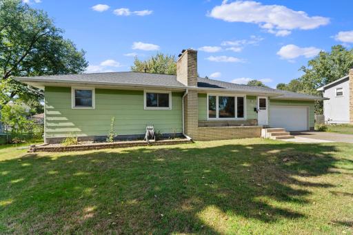 7001 Grimes Avenue N, Brooklyn Center, MN 55429