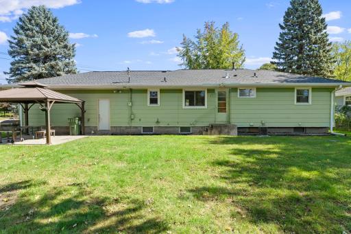 7001 Grimes Avenue N, Brooklyn Center, MN 55429