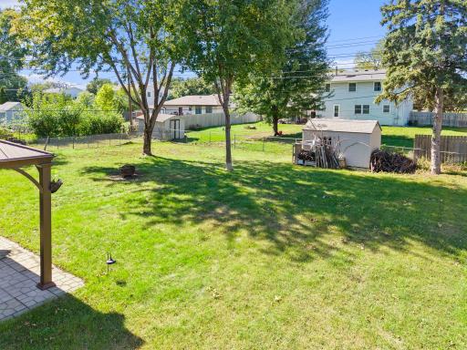 7001 Grimes Avenue N, Brooklyn Center, MN 55429