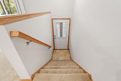 11212 Kinsley Street, Eden Prairie, MN 55344