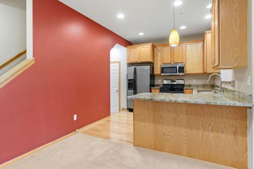 11212 Kinsley Street, Eden Prairie, MN 55344