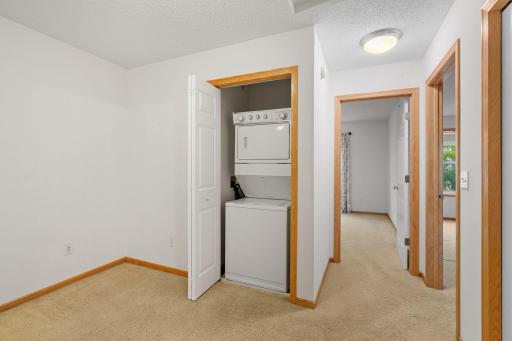 11212 Kinsley Street, Eden Prairie, MN 55344