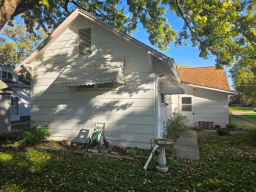 1008 15th Avenue NE, Austin, MN 55912