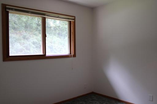 Bedroom 3 pic1.JPG