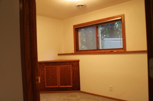 Lower Bedroom 2.JPG