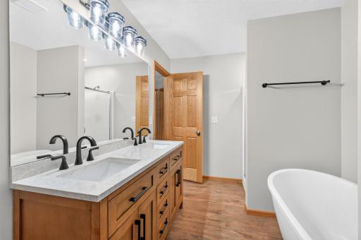 20964 Beaver Dam Court NE, East Bethel, MN 55011
