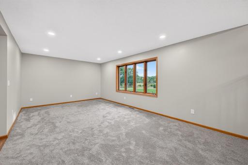 20964 Beaver Dam Court NE, East Bethel, MN 55011