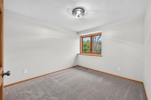 20964 Beaver Dam Court NE, East Bethel, MN 55011