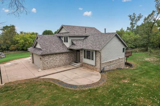 20964 Beaver Dam Court NE, East Bethel, MN 55011