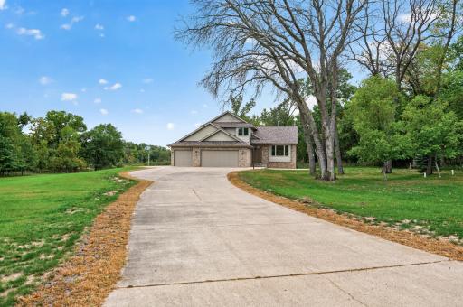 20964 Beaver Dam Court NE, East Bethel, MN 55011