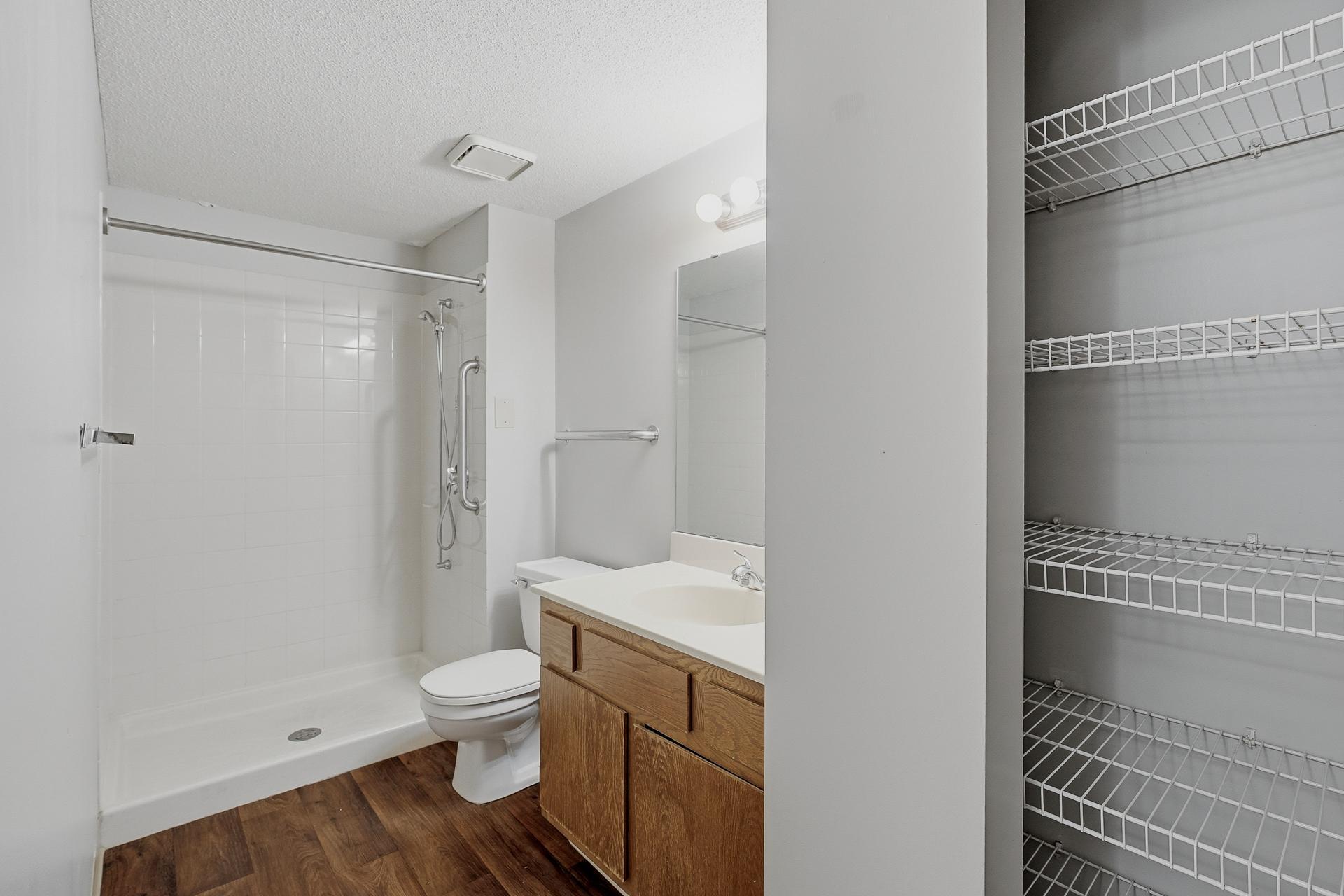 208 - 985 Ivy Ave E MLS-74.jpg