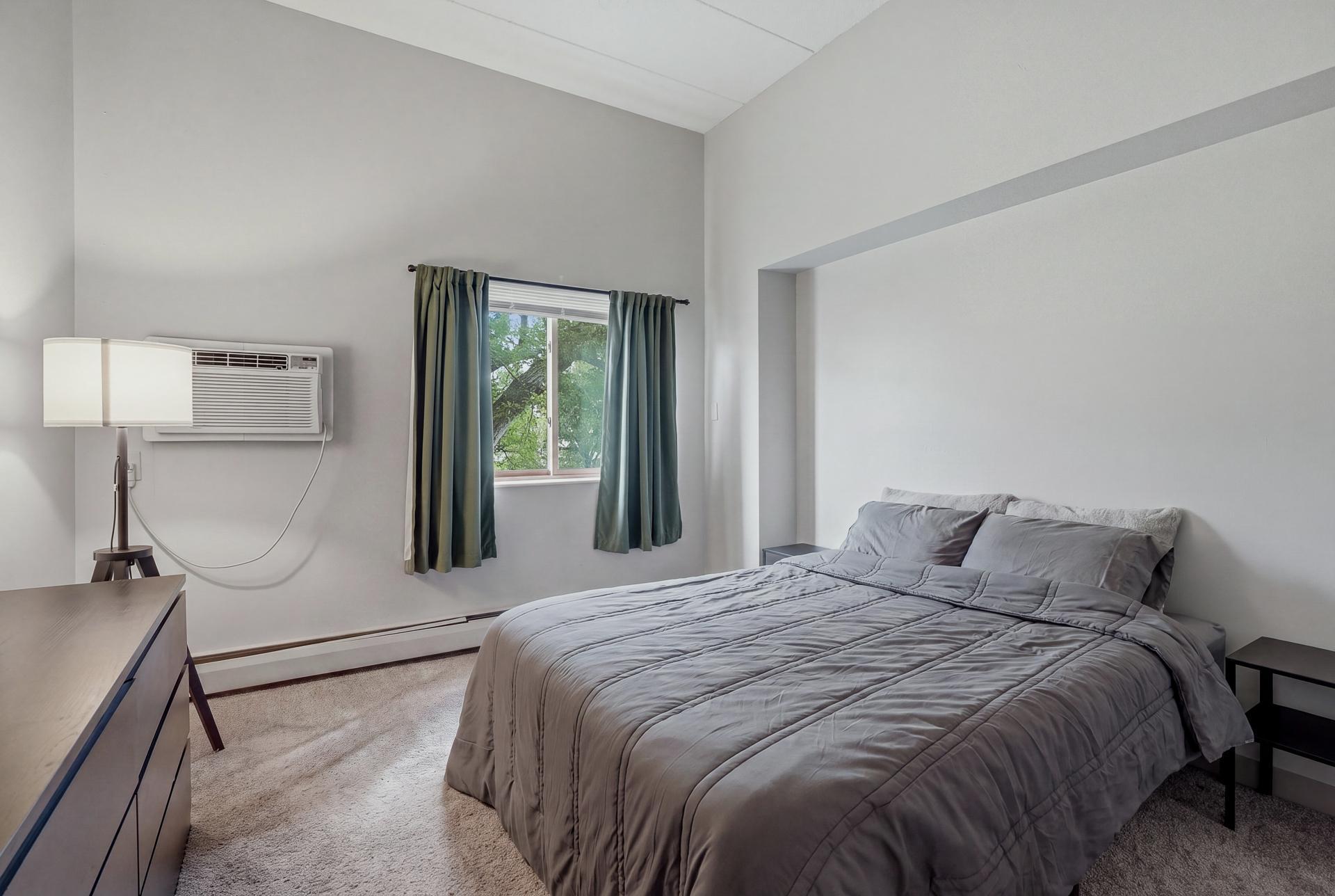 103 - 985 Ivy Ave E MLS-84.jpg
