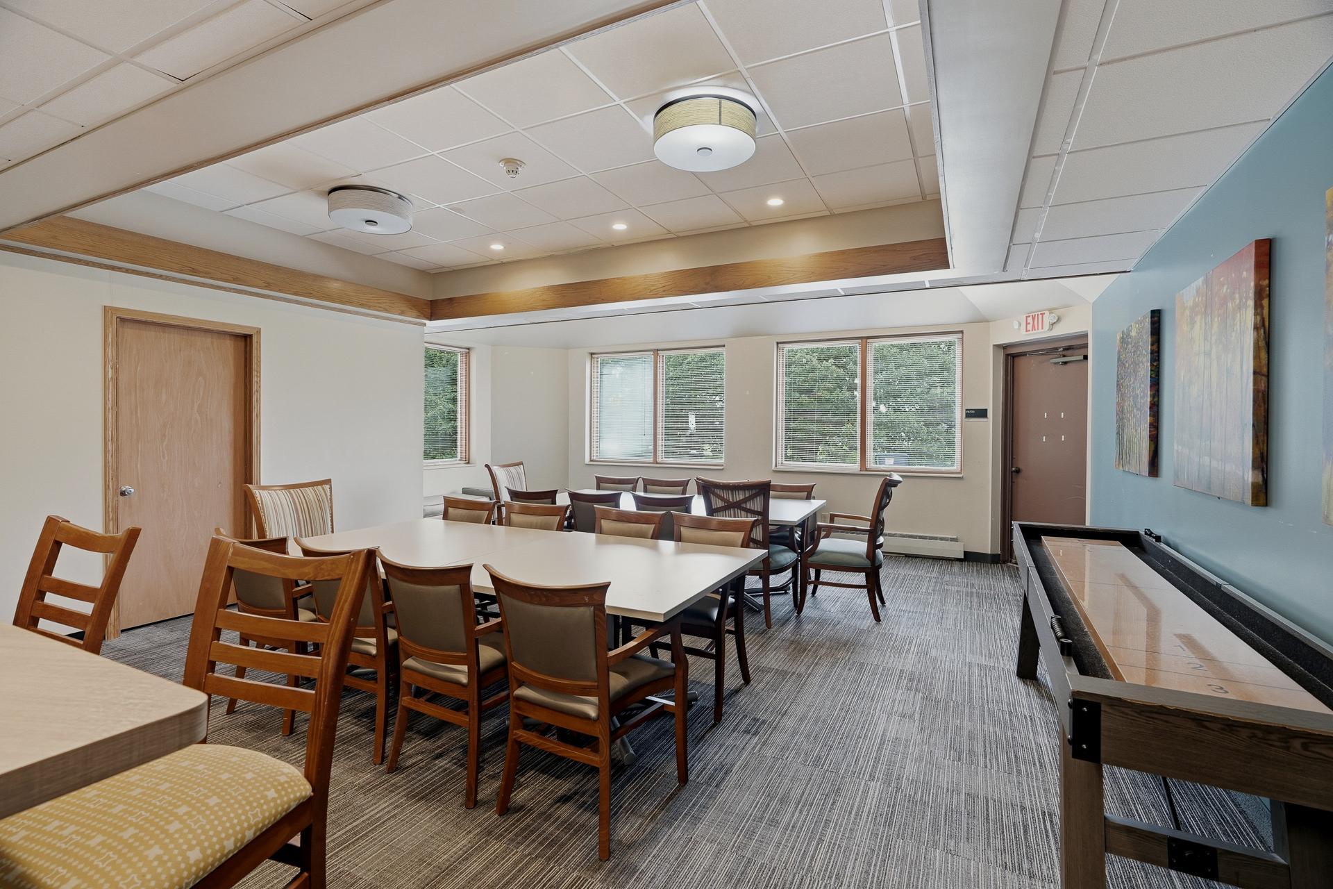 Community Room - 985 Ivy Ave E MLS-91.jpg