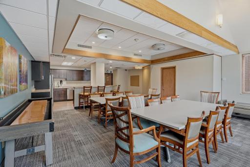 Community Room - 985 Ivy Ave E MLS-94.jpg