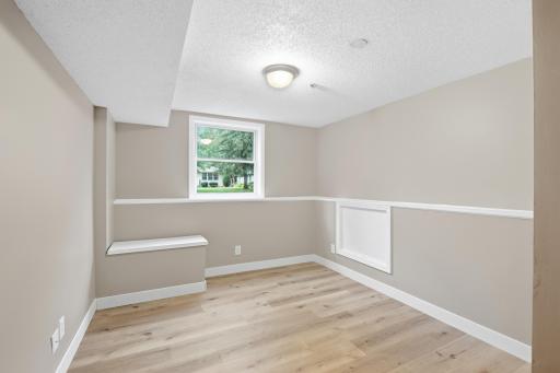 2915 115th Lane NW, Coon Rapids, MN 55433