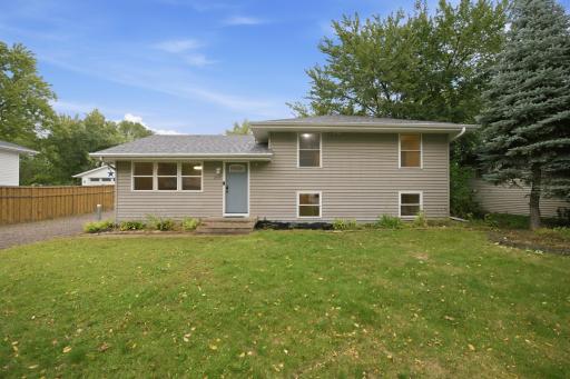 2915 115th Lane NW, Coon Rapids, MN 55433