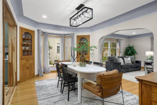 A charming space for everything from morning coffee to holiday dinners. Kitchen