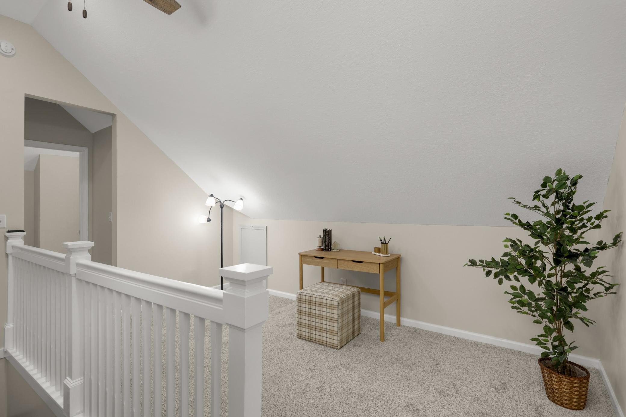 Loft/flex area