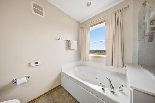 5357 Empire Lane N, Plymouth, MN 55446