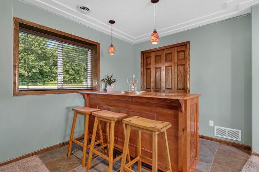 bar