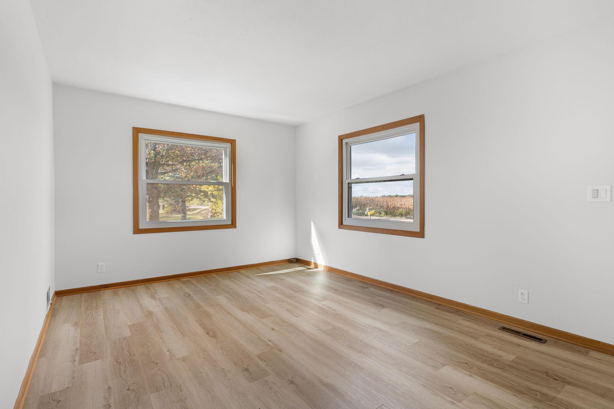 49-web-or-mls-53499-255-st.jpg