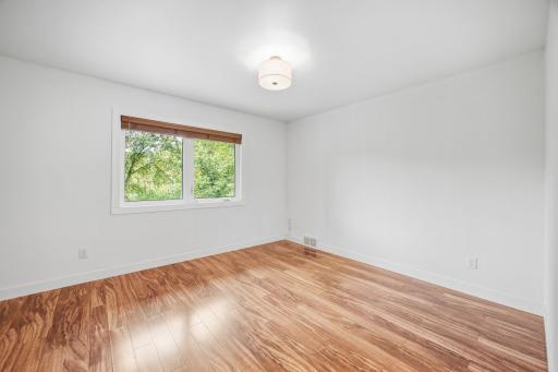 10280 Amsden Way, Eden Prairie, MN 55347