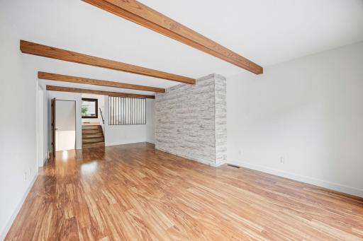10280 Amsden Way, Eden Prairie, MN 55347