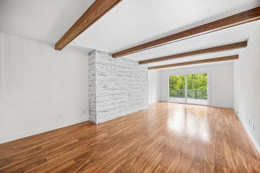 10280 Amsden Way, Eden Prairie, MN 55347