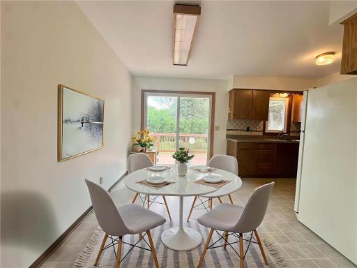 Virtually staged dining area