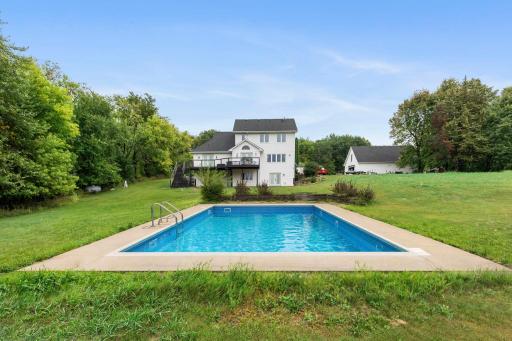 107-web-or-mls-8177 Acacia Ave NE-59 (2).jpg