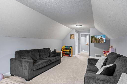 8177 Acacia Avenue NE, Monticello, MN 55362